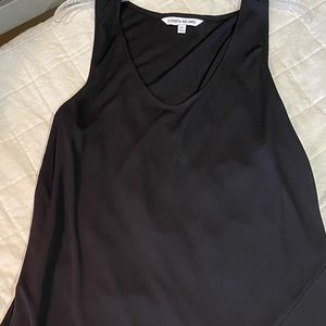 Women’s plus size black dress